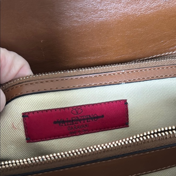 Valentino Garavani Tan and Brown Shoulder Bag with Floral Design - Picture 8 of 16